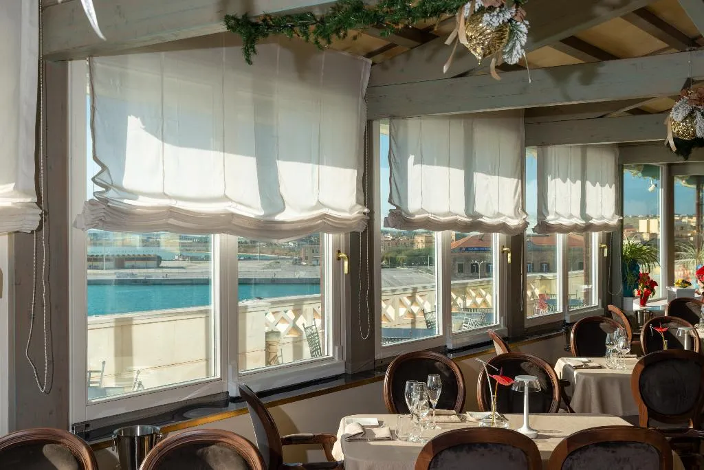 Restaurant, Grand Hotel Ortigia, Catania