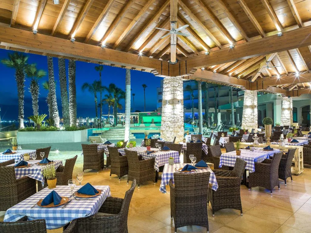 Restaurant, Alexander The Great Beach Hotel, Cyprus