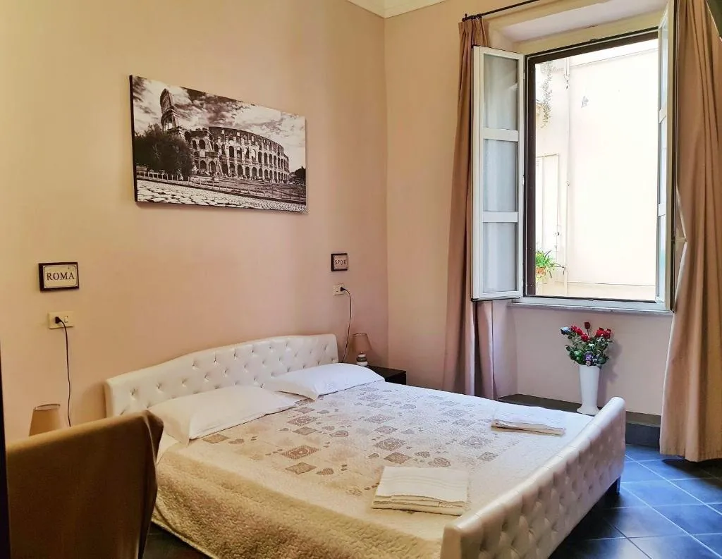 General view, Italy Guest House, Naples