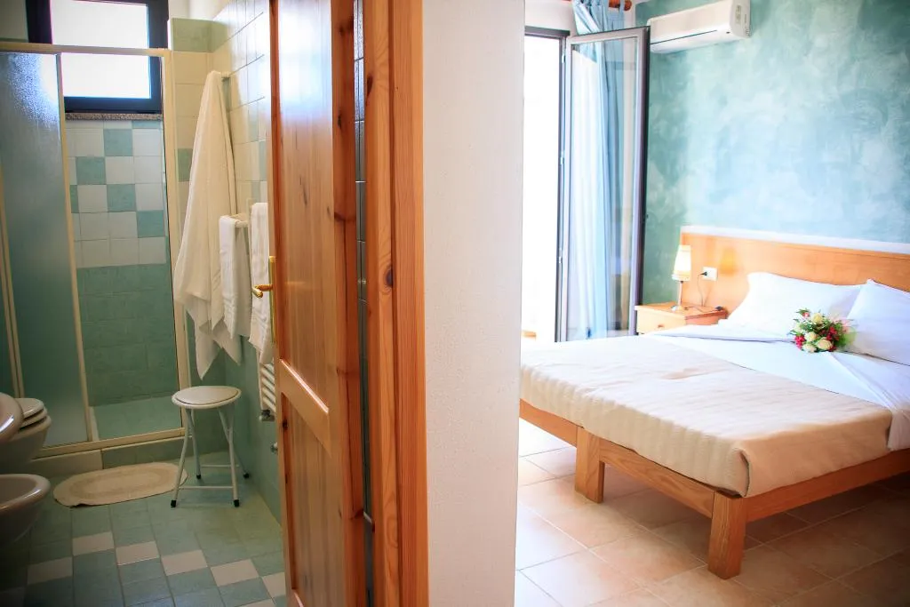DOUBLE SEA VIEW WITH TERRACE Room, Abbaidda Hotel, Alghero