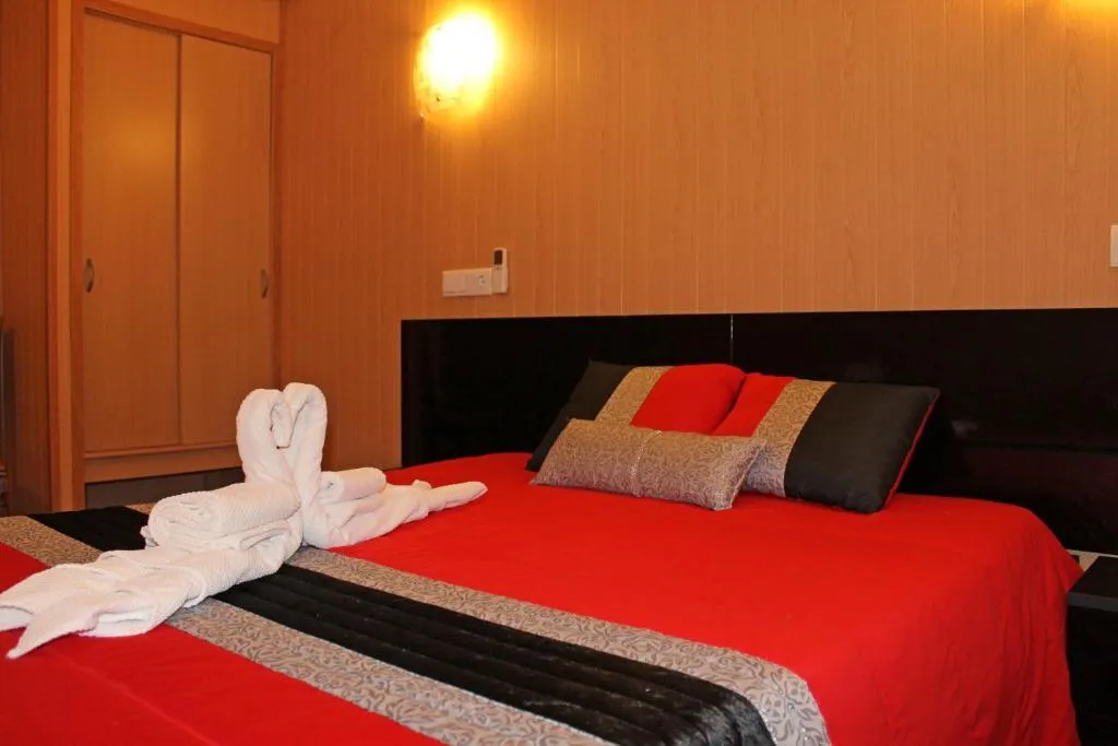 DOUBLE SUPERIOR Room, Residencial Monte Carlo, Porto