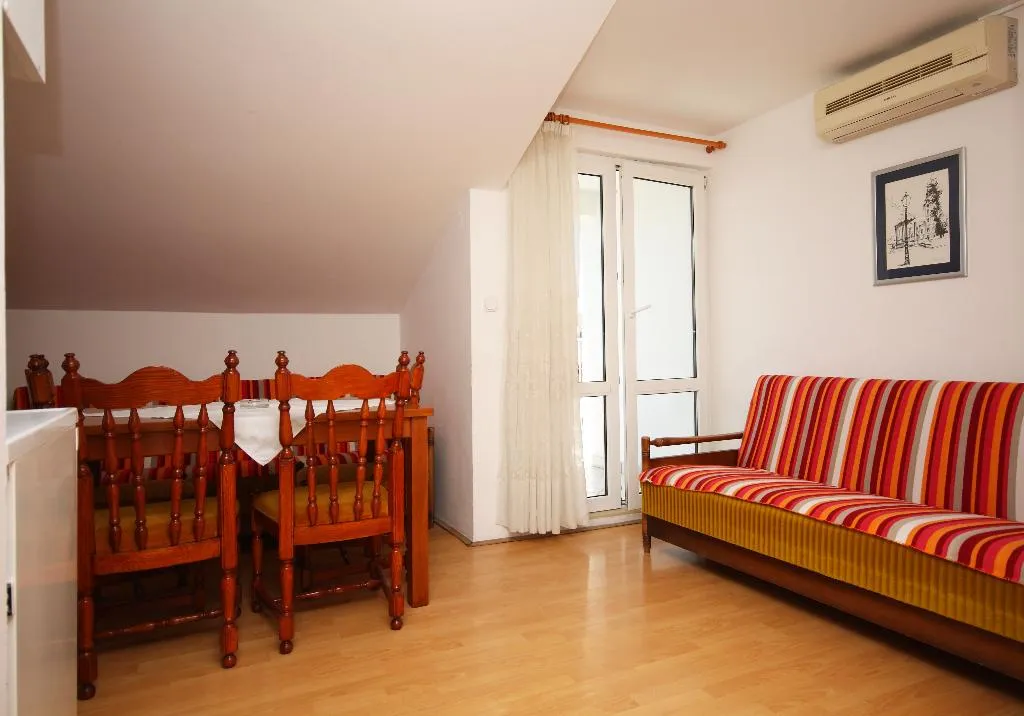 APARTMENT CAPACITY 4 Room, Apartments Katica, Dubrovnik
