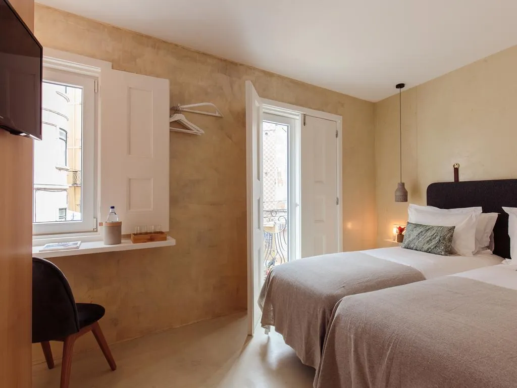TWIN WITH BALCONY Room, Dear Lisbon Living House, Lisbon