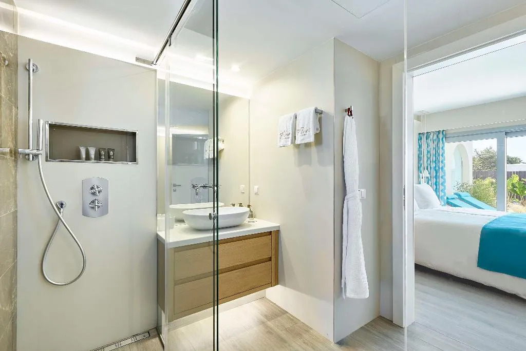 Room, Club Calimera Delfin Playa, Ibiza