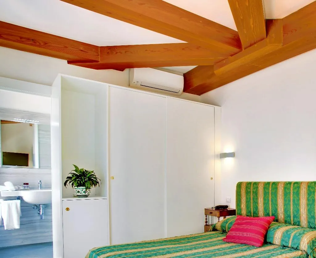 APARTMENT WITH TERRACE Room, Palazzo Schiavoni Residenza d'Epoca, Venice