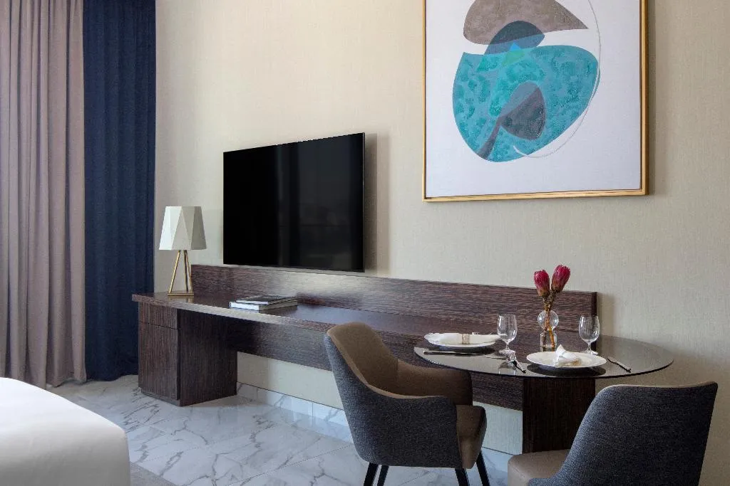 STUDIO WITH BALCONY Room, Avani Plus Palm View Dubai Hotel and Suites, Dubai