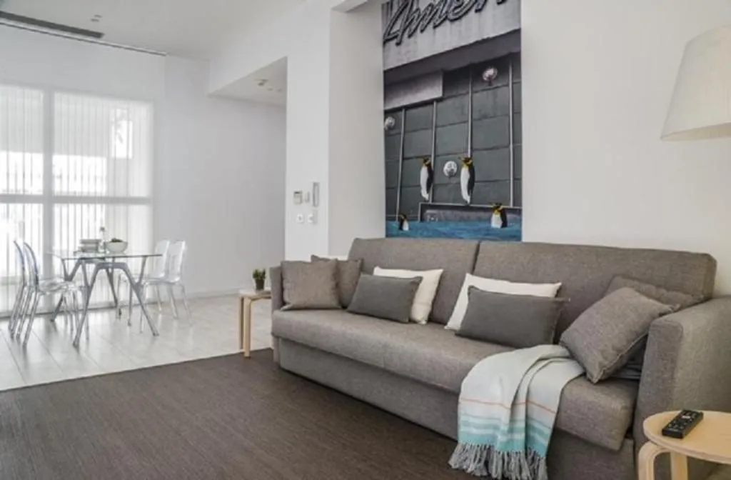 APARTMENT CAPACITY 3 ONE BEDROOM Room, Eric Vokel Atocha Suites, Madrid