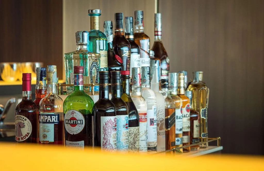 Bar, de Bonart Naples-Curio Collection by Hilton, Naples