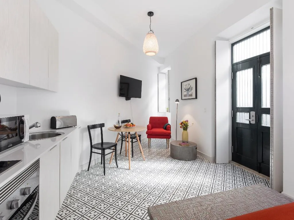 STUDIO STANDARD Room, Lisbon Serviced Apartments - Castelo de S. Jorge, Lisbon