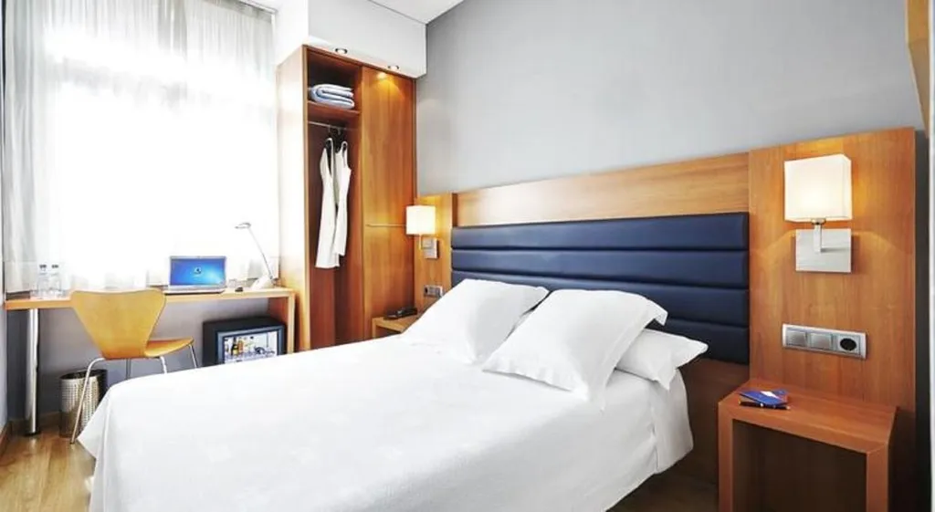 DOUBLE STANDARD Room, Barcelona Century Hotel, Barcelona