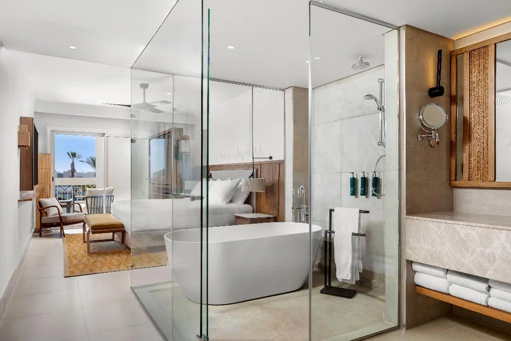 SUITE KING SIZE BED Room, DoubleTree by Hilton Sharm El Sheikh - Sharm Bay, Red Sea Riviera