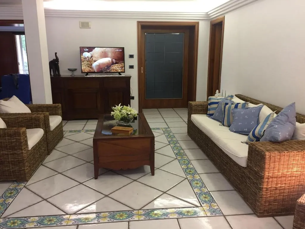 Lobby, Villa Irma, Naples