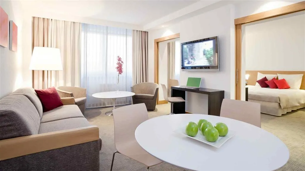 SUITE STANDARD Room, Novotel Krakow City West, Krakow