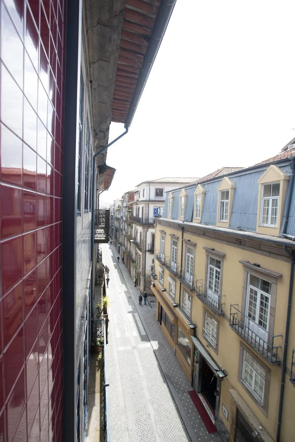 General view, Almada Wine House, Porto