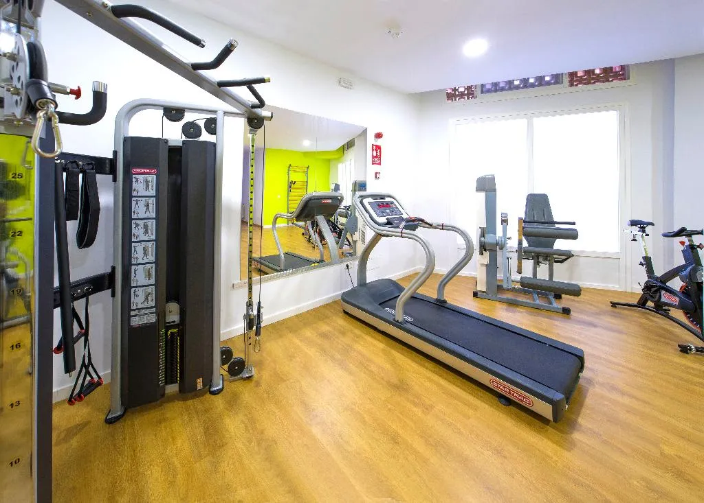 Sports and Entertainment, Vibra Marítimo Hotel, Ibiza