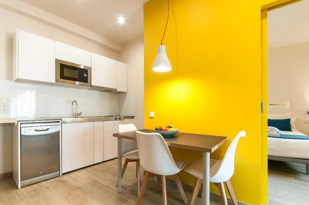 APARTMENT ONE BEDROOM Room, Eco Grus Apartaments, Barcelona