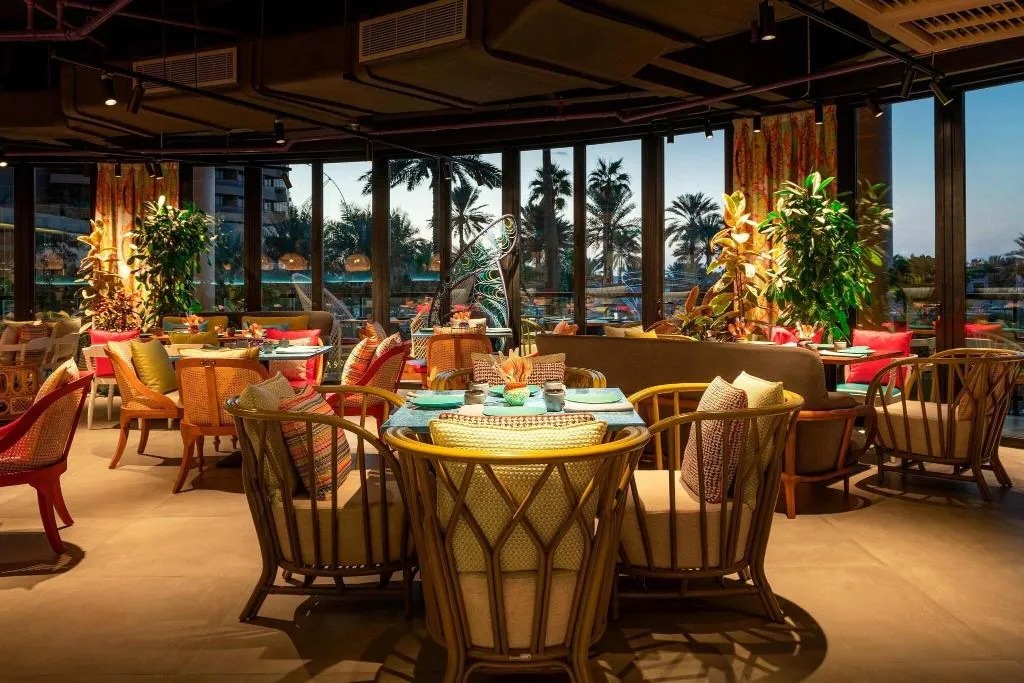 Restaurant, Le Royal Meridien Beach Resort and Spa, Dubai