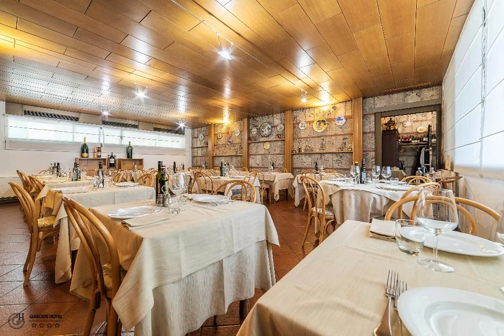 Restaurant, Garden Hotel, Umbria