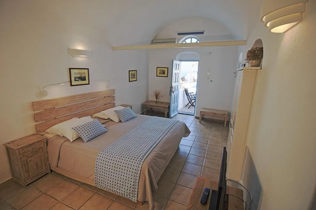 STUDIO TWO BEDS Room, Aethrio Sunset Village, Santorini