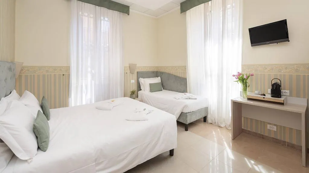 TRIPLE STANDARD Room, Parker, Rome