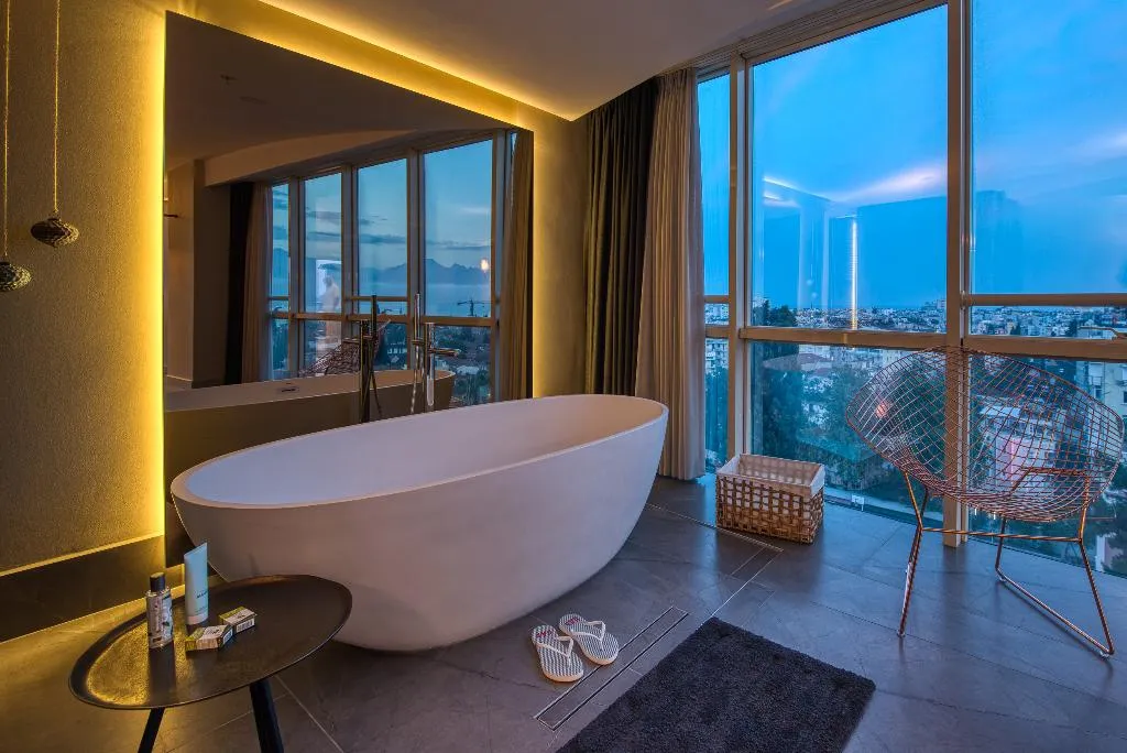 APARTMENT DELUXE OCEAN FRONT WITH TERRACE Room, Arkk Homes, Antalya