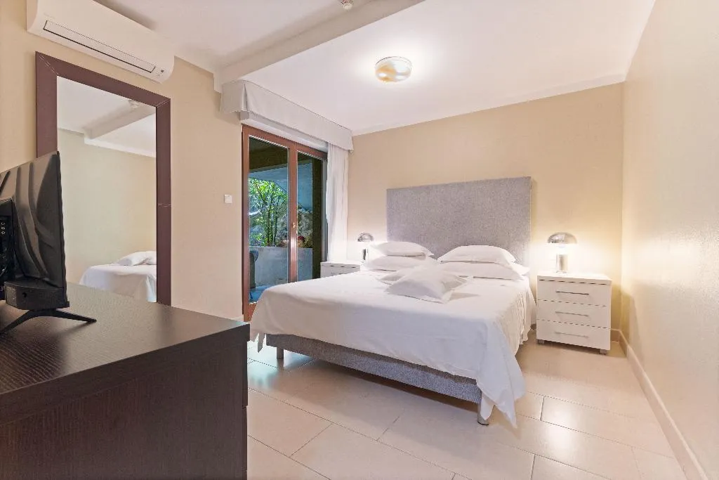 APARTMENT ONE BEDROOM Room, The Residence, Split