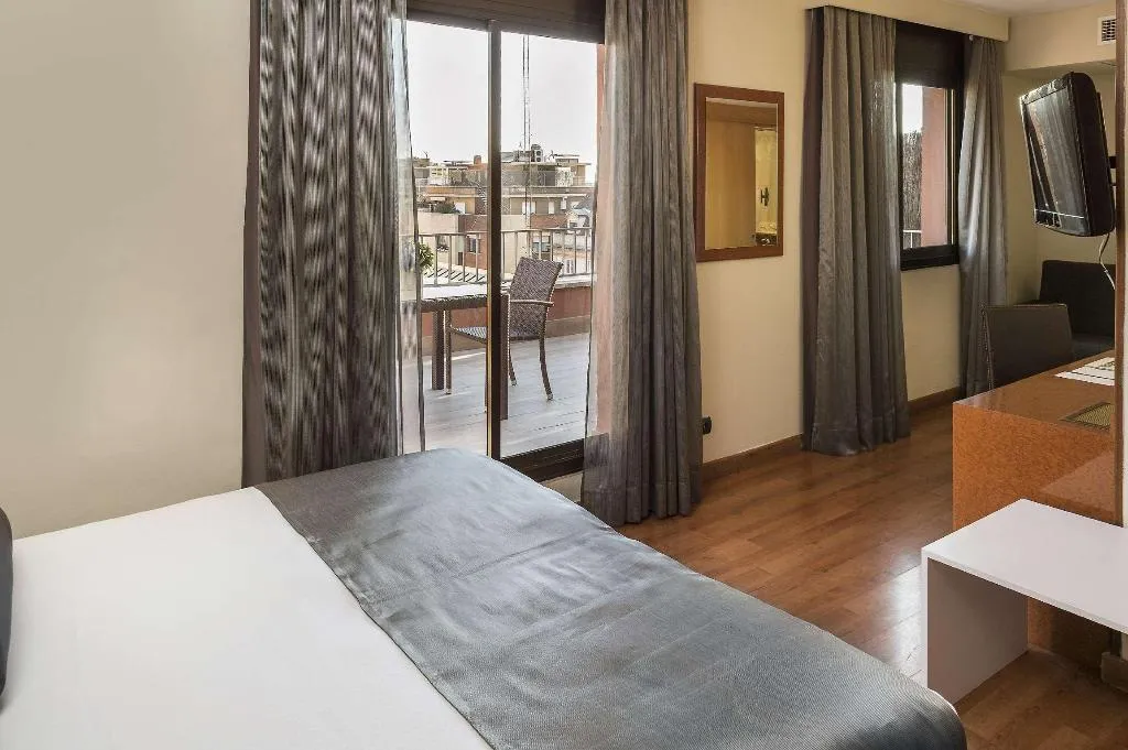 Room, Catalonia Castellnou, Barcelona