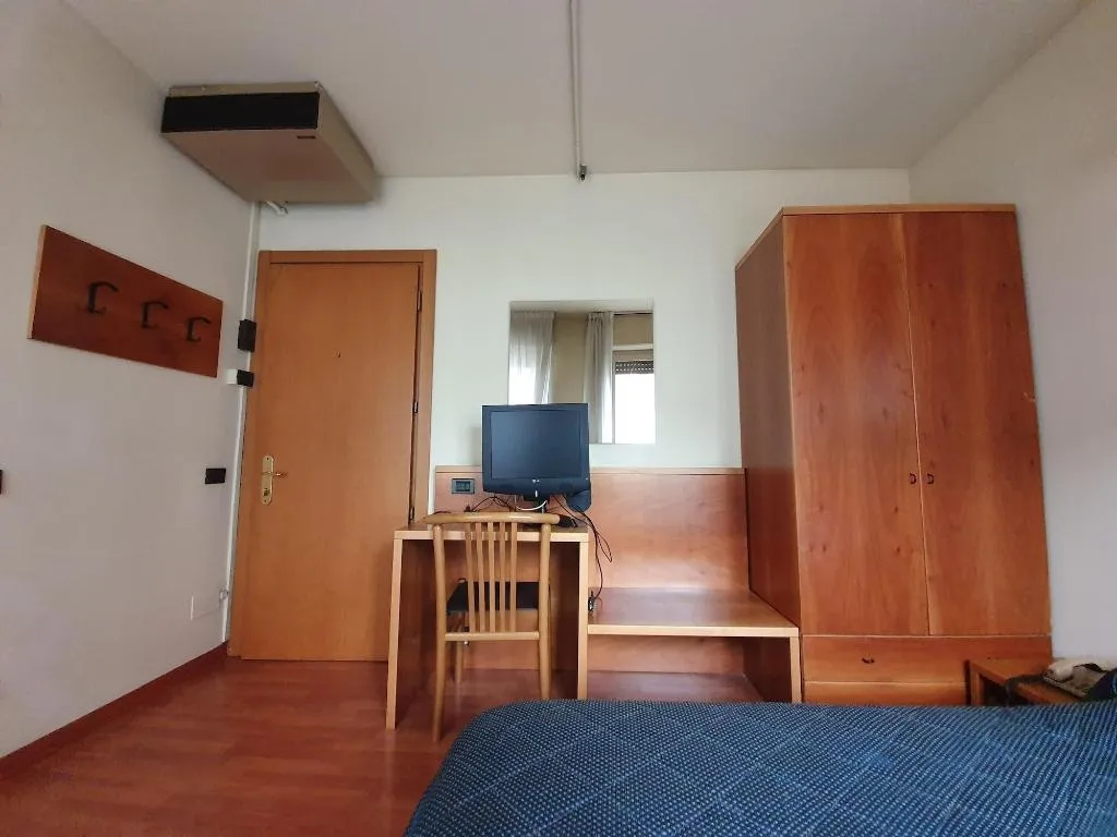 Room, Hotel Selide, Milan