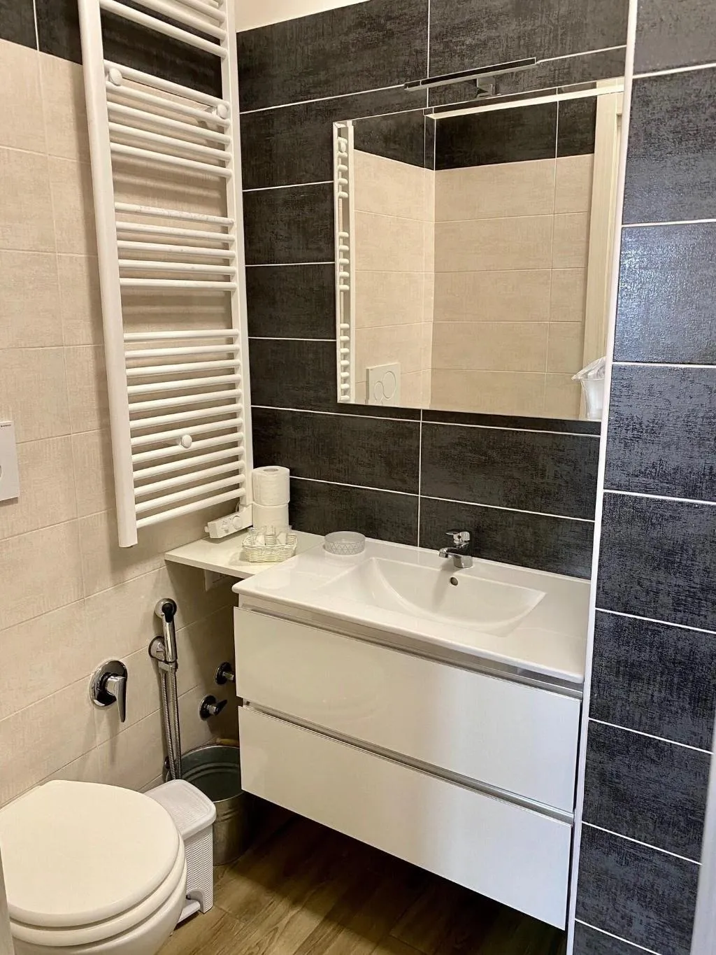Room, Beb Caruso, Naples