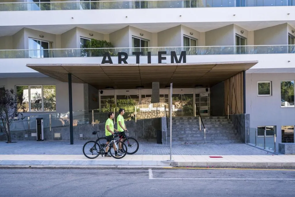 Lobby, ARTIEM Audax, Menorca