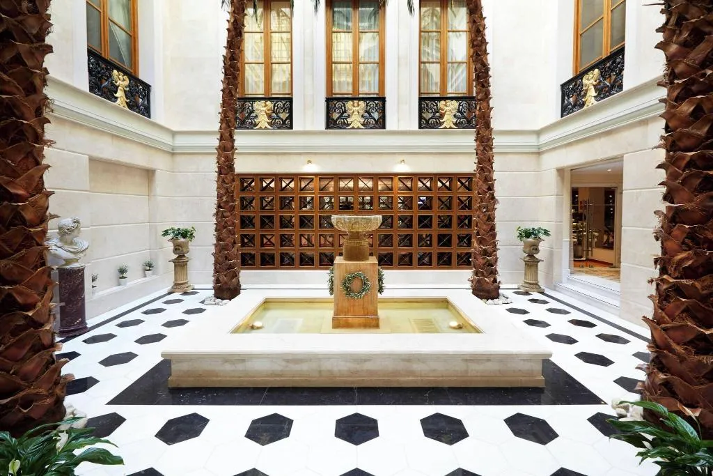 Sports and Entertainment, Grande Bretagne, A Luxury Collection Hotel, Athens