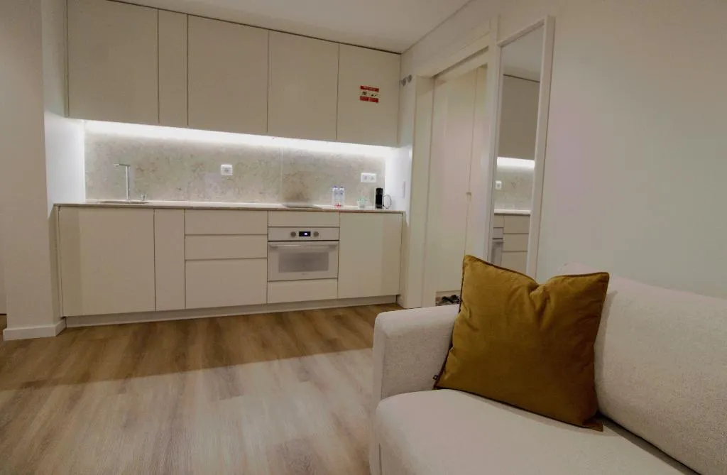 APARTMENT ONE BEDROOM ONE BATHROOM Room, Rossio Garden Suites, Lisbon
