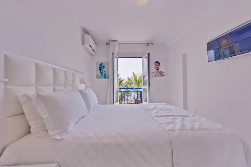 Room, Elysium, Mykonos