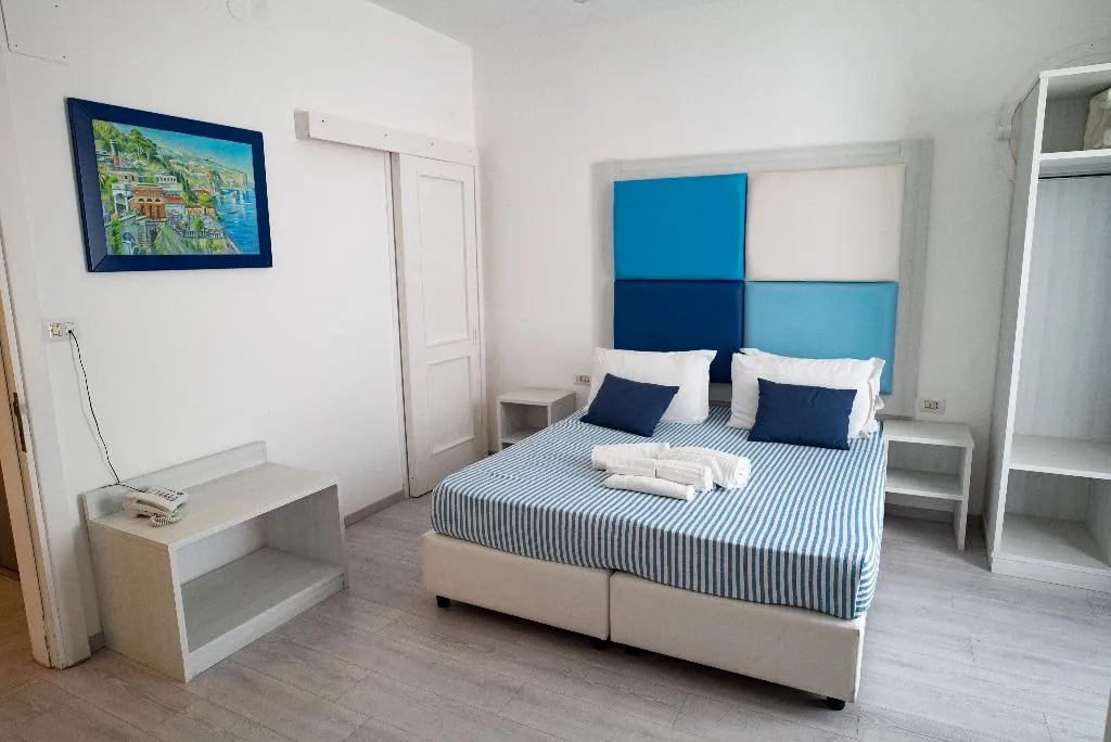 Double or Twin STANDARD Room, Eden Bleu, Naples