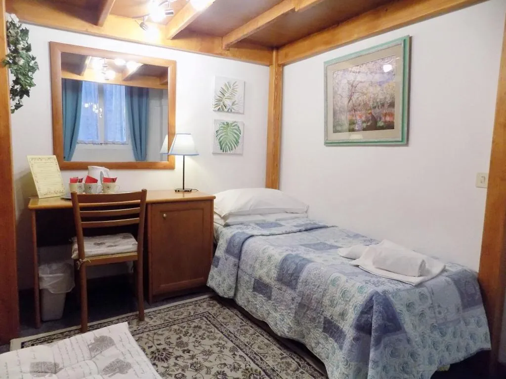 Room, Il Pitti Soggiorno, Florence