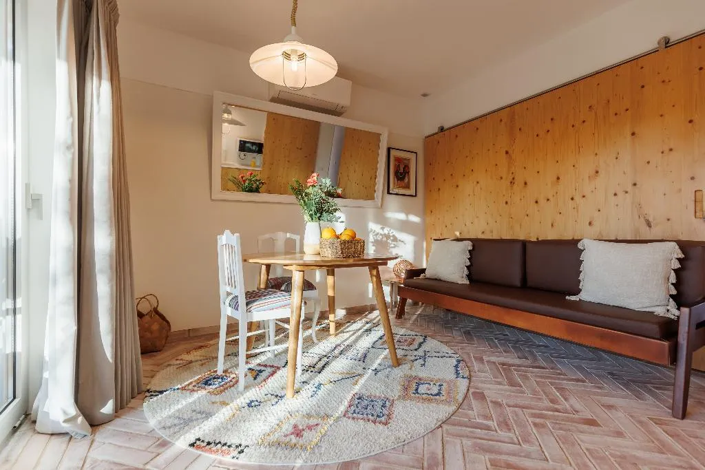APARTMENT DELUXE ONE BED Room, Laranjal Farm House, Algarve
