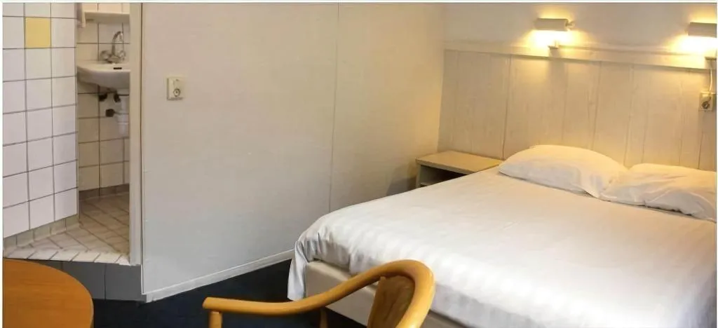 Room, Euphemia Old City Canal Zone, Amsterdam