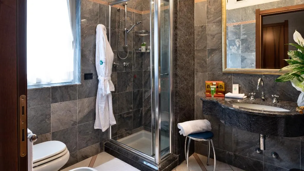 TWIN STANDARD Room, Sunflower Hotel Milano, Milan