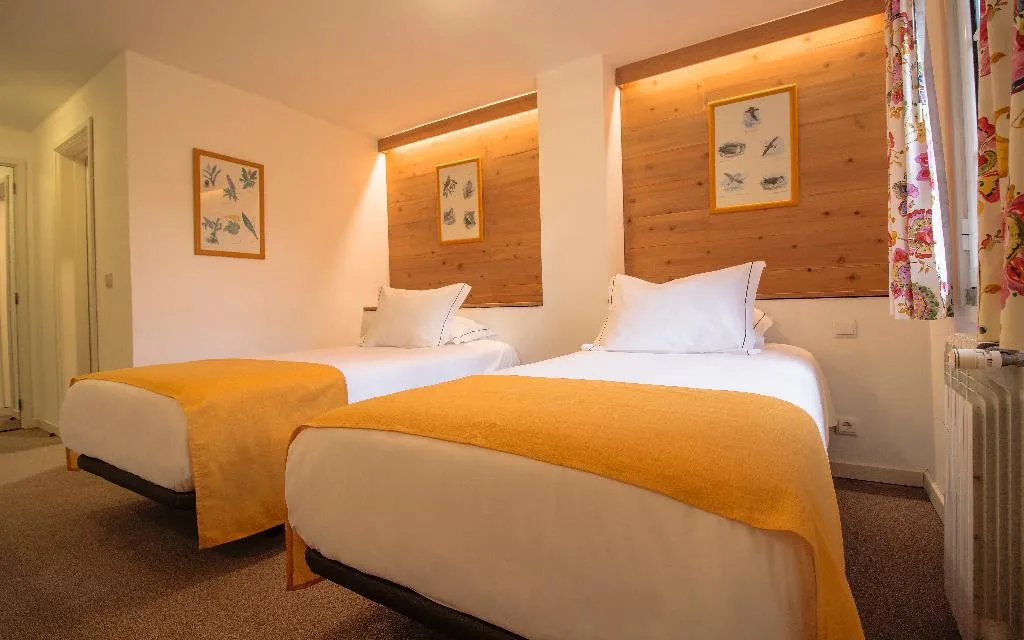 CHALET CAPACITY 2 ONE BEDROOM Room, Quinta Santo Antonio Da Serra, Madeira