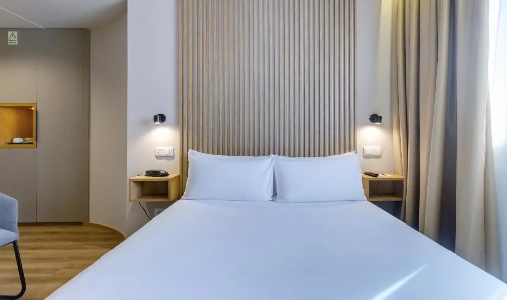 Double or Twin STANDARD Room, Room Select Porto, Porto