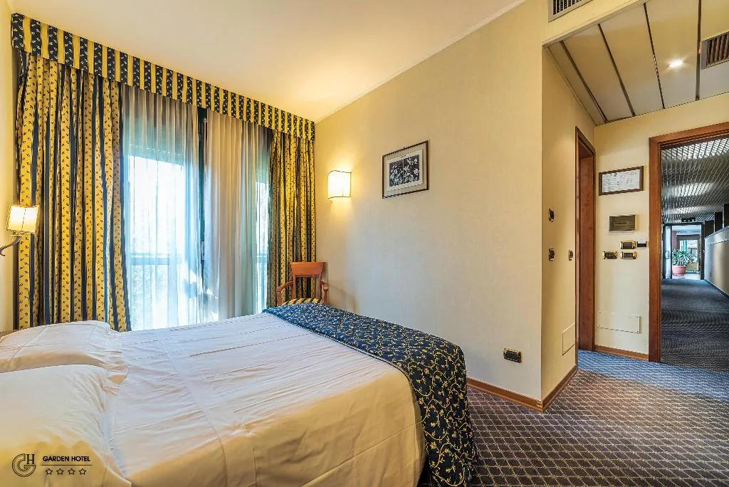 Double or Twin CLASSIC Room, Garden Hotel, Umbria