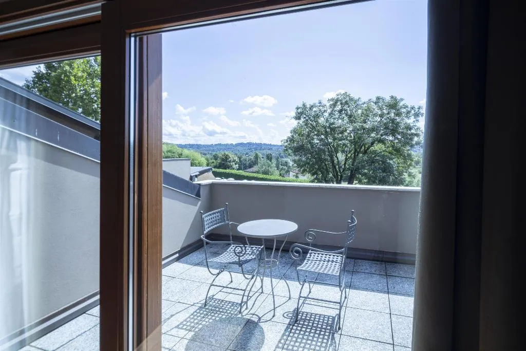 DOUBLE LAKE VIEW Room, Hotel Horizon Wellness & Spa Resort, BW Signature, Milan