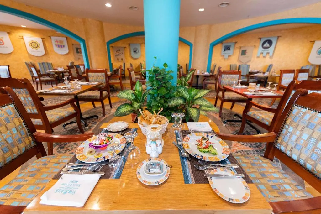 Restaurant, SUNRISE Holidays Resort (Adults Only), Red Sea Riviera