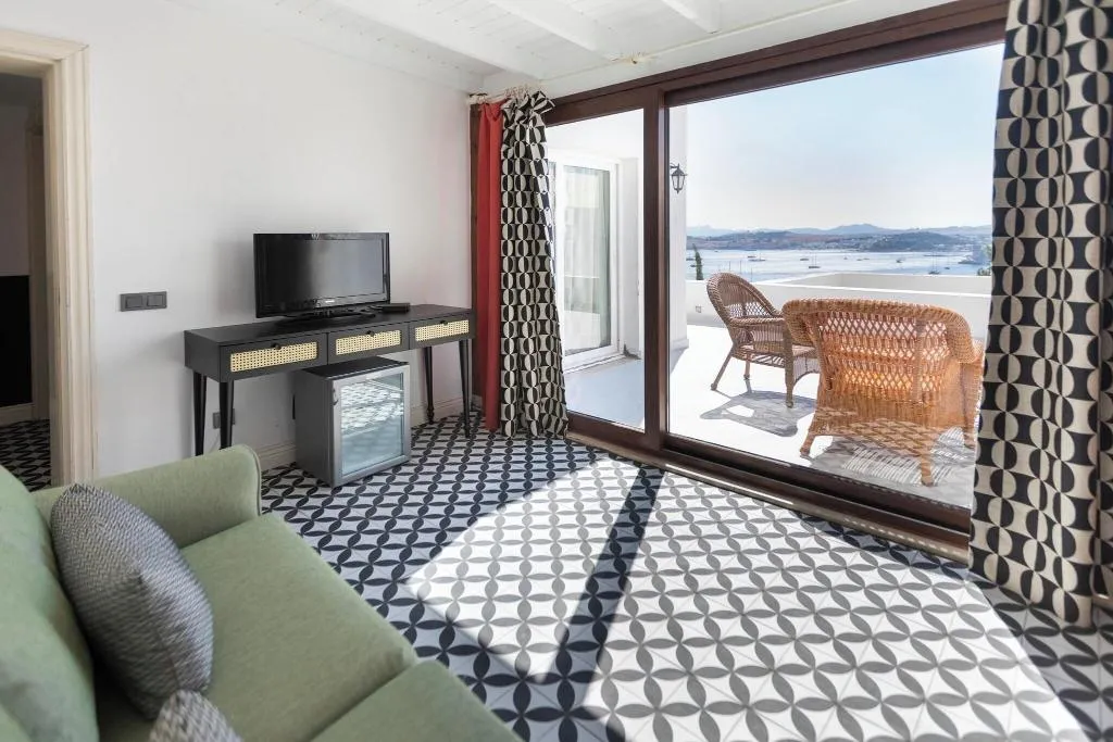Terrace, Manastir, Bodrum