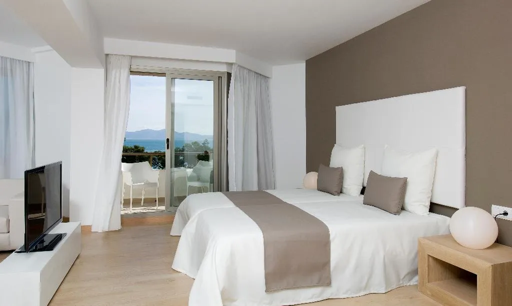 JUNIOR SUITE SIDE SEA VIEW Room, Playa Esperanza Suites, Majorca