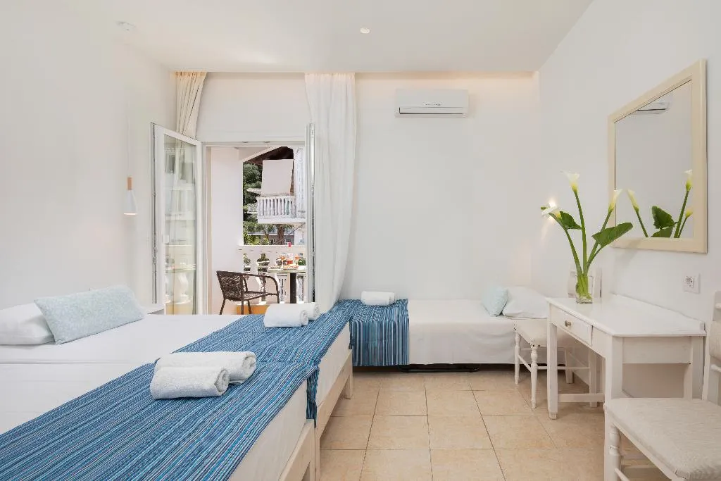 DOUBLE CAPACITY 2 Room, Bella Vista Beach Hotel & Studios, Corfu