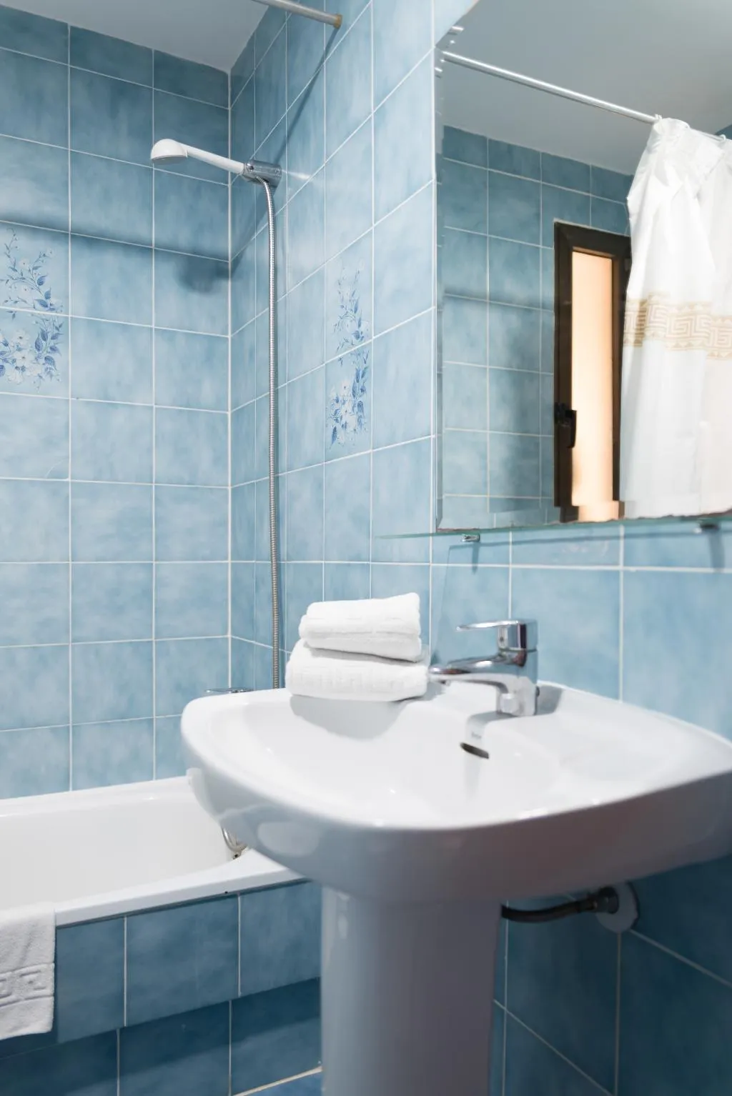 APARTMENT TWO BEDROOMS Room, Apart. Gemelos  2- Beninter, Costa Blanca