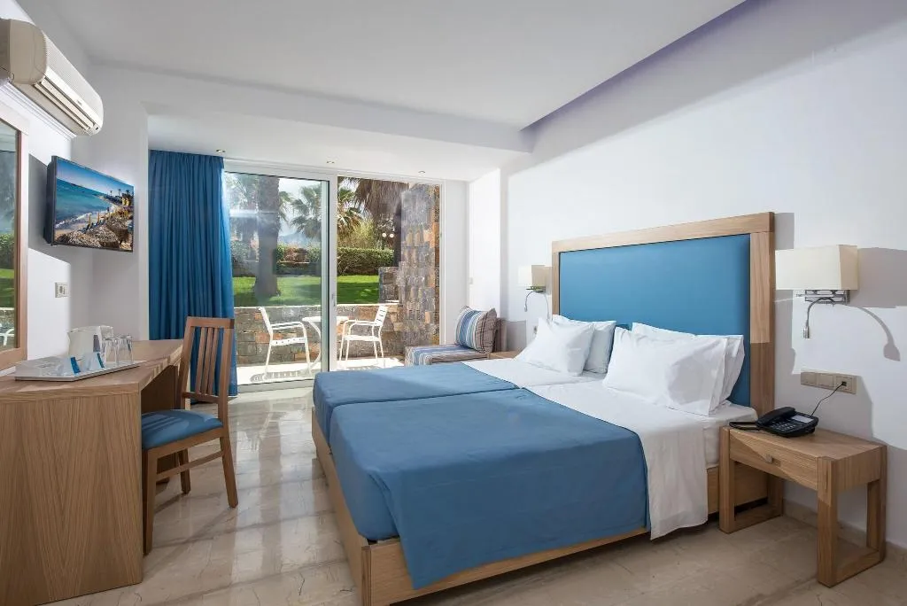 TRIPLE SUPERIOR WITH VIEWS Room, Aeolos Beach, Crete
