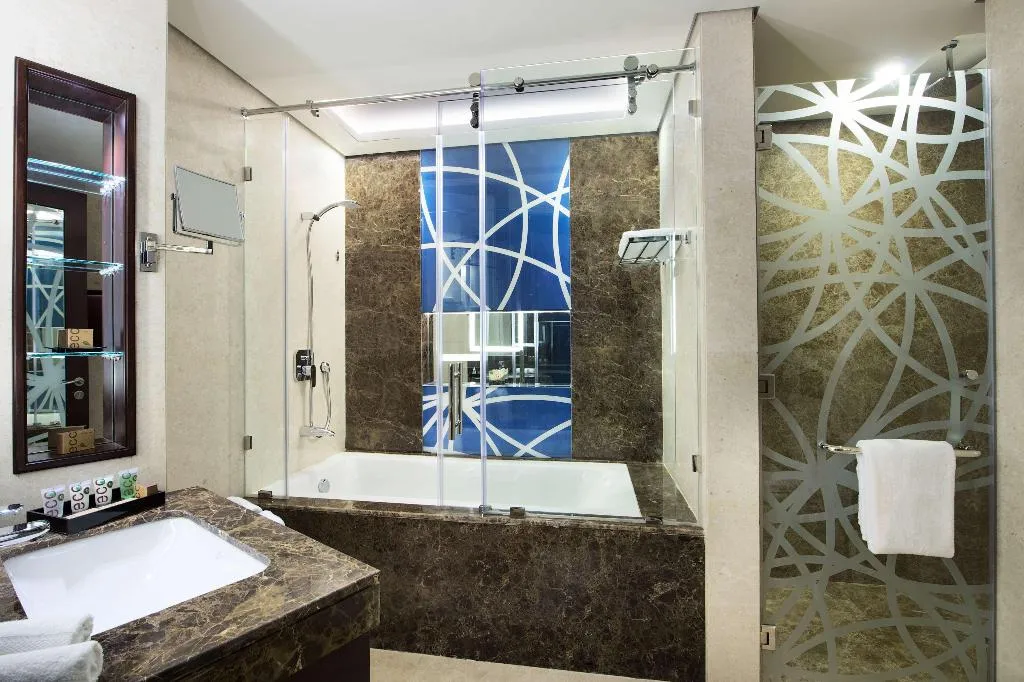 Double or Twin STANDARD Room, Grand Mercure Business Bay, Dubai