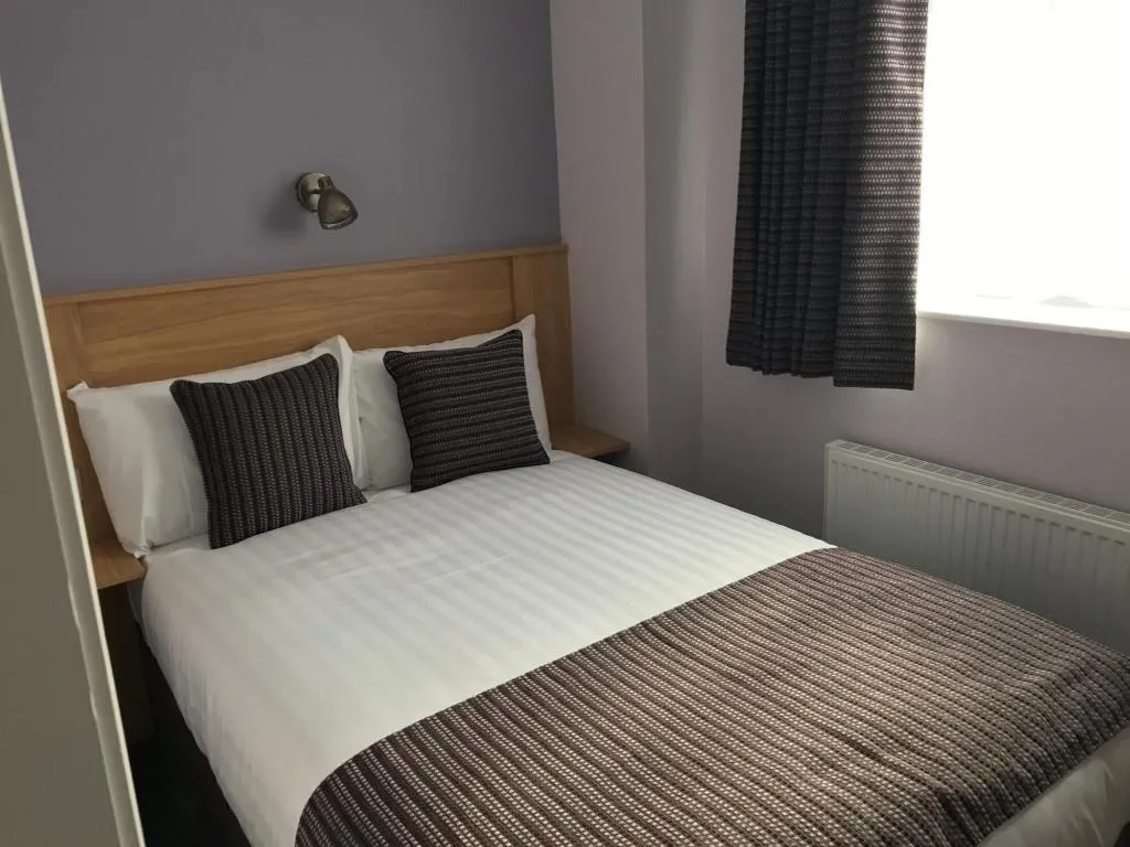 Room, Kennedy's Pub Drumcondra, Dublin